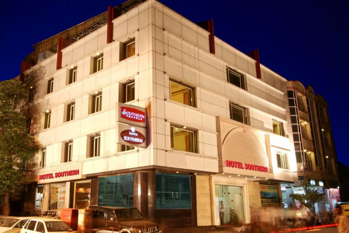 Hotel Southern New Delhi Exterior photo